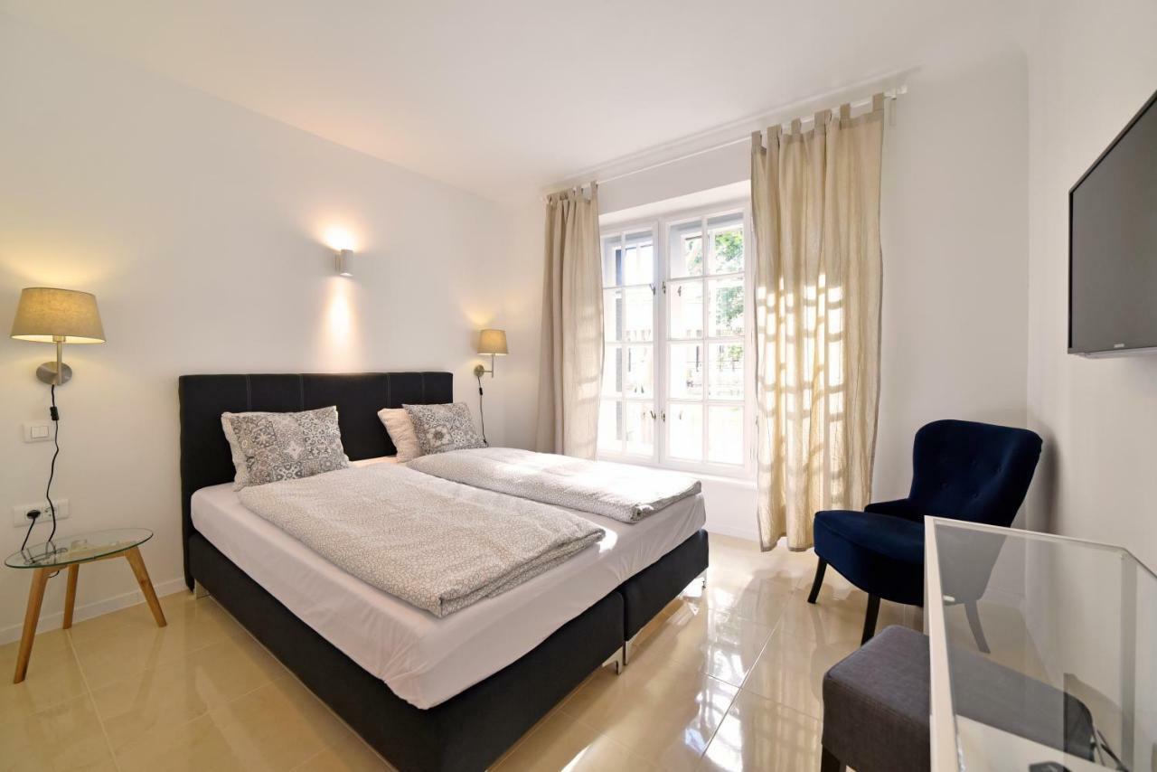 B&B Downtown ซาเกร็บ ภายนอก รูปภาพ
