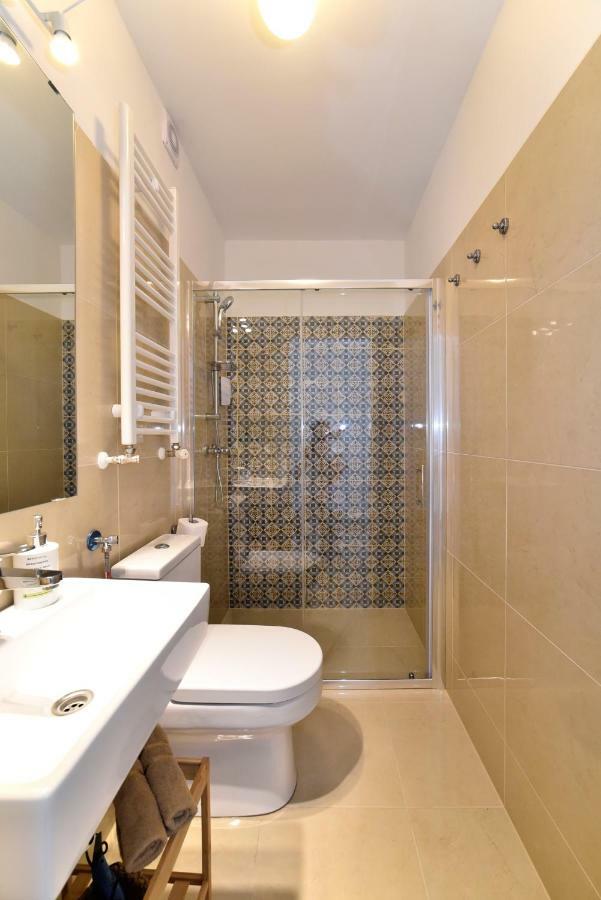 B&B Downtown ซาเกร็บ ภายนอก รูปภาพ